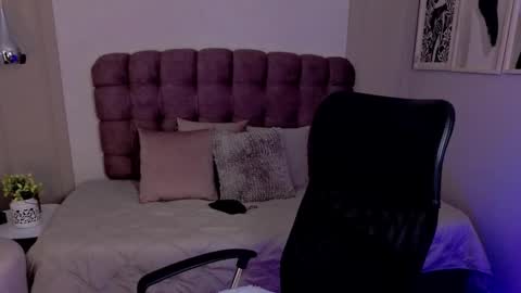 Rose Taylor online show from 03-20-26, 01:38