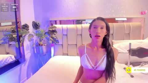 Rose online show from 10-26-25, 05:13