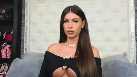 Gabriela online show from 11-06-25, 08:04