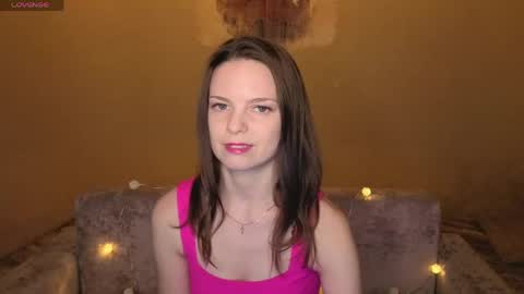 Snapshot of rosewaulhgberg chatting on 02-23-26, 01:25 Rosse online show from 02-23-26, 01:25
