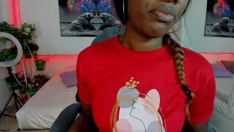 Snapshot of rosi_cooper chatting on 01-14-26, 10:32 rosi_cooper online show from 01-14-26, 10:32