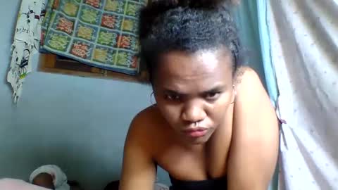 Snapshot of rosia22 chatting on 09-26-25, 09:52 rosia22 online show from 09-26-25, 09:52