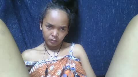 rosia685234 online show from 02-18-25, 05:53