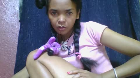 rosia685234 online show from 02-25-25, 09:35
