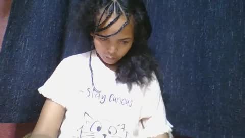 rosia685234 online show from 11-29-25, 07:39