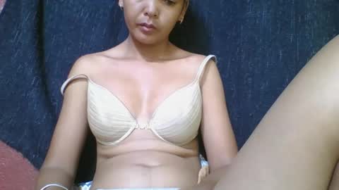 rosia685234 online show from 02-04-26, 08:42