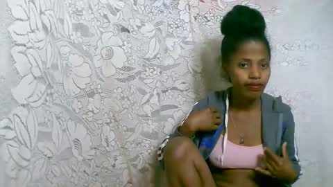 rosia online show from 10-24-25, 02:57