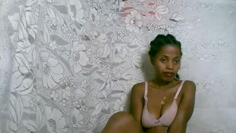 rosia online show from 11-17-25, 02:45