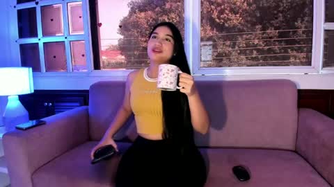 Snapshot of rosie_chell chatting on 05-12-26, 11:40 Rosie online show from 05-12-26, 11:40