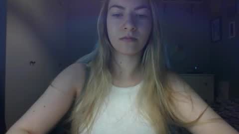 Snapshot of rosie_june chatting on 04-29-26, 06:50 Rosie online show from 04-29-26, 06:50