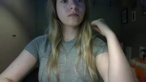 Snapshot of rosie_june chatting on 06-15-26, 06:59 Rosie online show from 06-15-26, 06:59