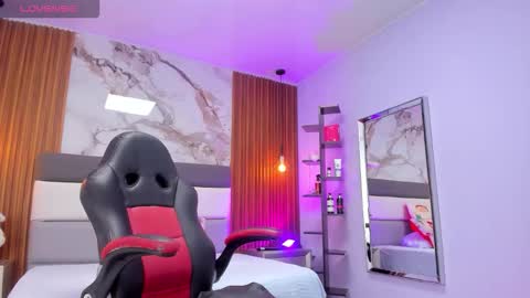 ROSSI online show from 11-24-25, 07:24