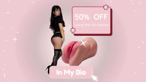 Snapshot of rosiebones chatting on 10-29-25, 10:55 Rosie Bones online show from 10-29-25, 10:55