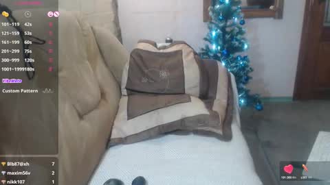 Snapshot of rosiecarlyne chatting on 12-09-24, 02:24 RosieCarlyne online show from 12-09-24, 02:24