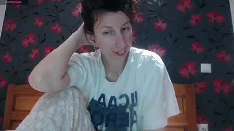 Snapshot of rosiehayes chatting on 04-01-26, 09:01 RosieHayes online show from 04-01-26, 09:01
