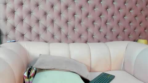 Rosie online show from 11-17-25, 12:22