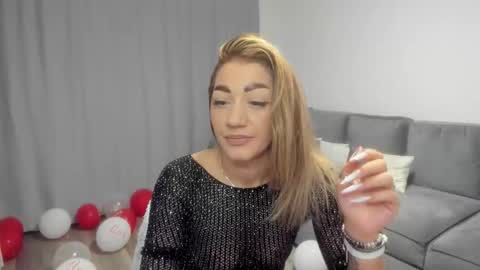 Rossa online show from 02-16-26, 05:47