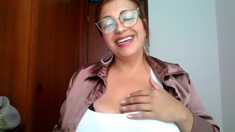 Rossana  online show from 04-25-26, 01:41