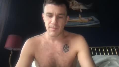 Snapshot of rosscollab chatting on 12-13-25, 08:04 RossCollab online show from 12-13-25, 08:04