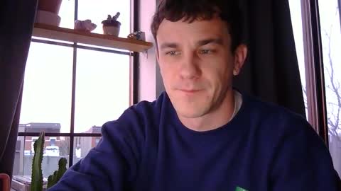 Snapshot of rosscollab chatting on 01-17-26, 12:21 RossCollab online show from 01-17-26, 12:21