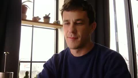 Snapshot of rosscollab chatting on 01-18-26, 01:48 RossCollab online show from 01-18-26, 01:48