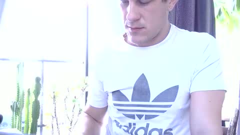 Snapshot of rosscollab chatting on 02-10-26, 02:21 RossCollab online show from 02-10-26, 02:21