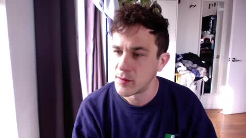 Snapshot of rosscollab chatting on 03-04-26, 01:50 RossCollab online show from 03-04-26, 01:50