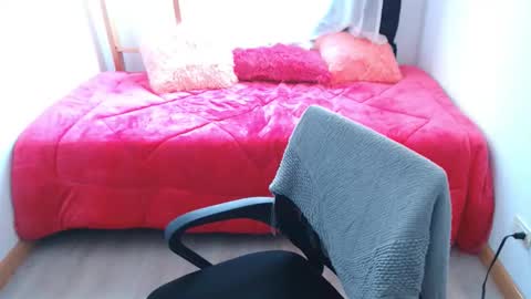 rosse online show from 12-04-25, 02:59