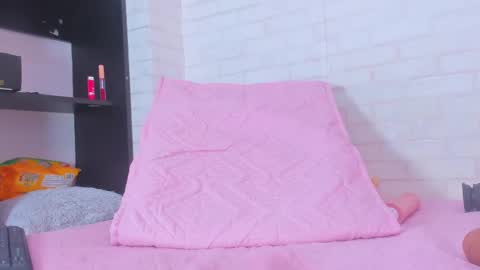 rosse_thompson11 online show from 03-03-25, 11:35