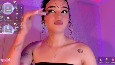 Snapshot of rosselfinoll chatting on 12-20-24, 12:49 Rossel online show from 12-20-24, 12:49