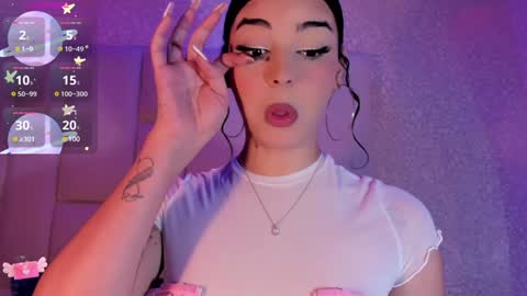 Snapshot of rosselfinoll chatting on 01-04-25, 12:27 Rossel online show from 01-04-25, 12:27