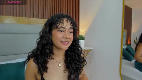 rossie_lanie_ online show from 12-20-25, 01:18