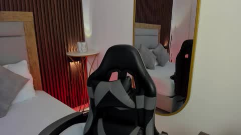 rossie_lanie_ online show from 03-26-26, 07:41