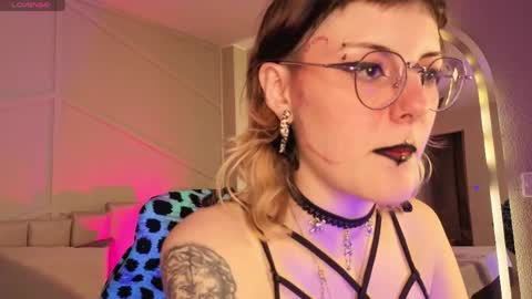 rossiie_hunt_ online show from 05-11-26, 04:04