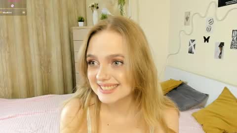 Im Luna online show from 04-30-26, 09:30
