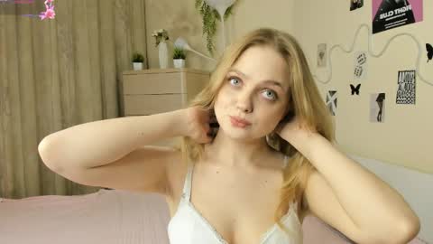 Im Luna online show from 05-01-26, 09:08