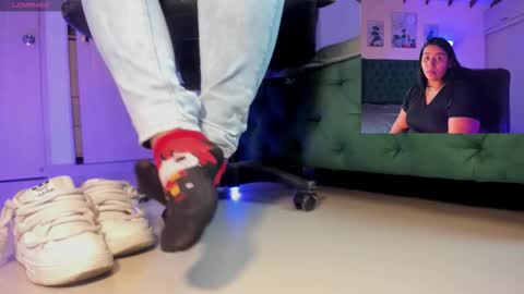 Snapshot of rosyejones chatting on 11-28-25, 04:04 rosyejones online show from 11-28-25, 04:04