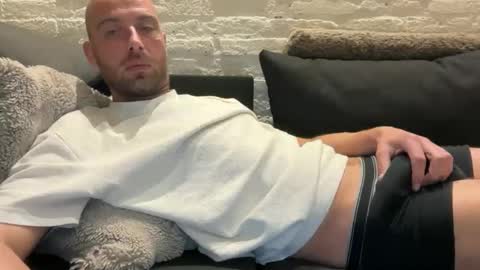 rotteei1 online show from 05-08-26, 04:56