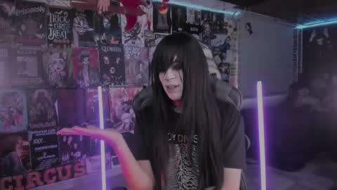 Snapshot of rotten_dreams chatting on 05-14-26, 08:48 rot online show from 05-14-26, 08:48