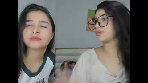 Snapshot of rous_and_sweet09 chatting on 05-18-26, 02:51 rous_and_sweet09 online show from 05-18-26, 02:51
