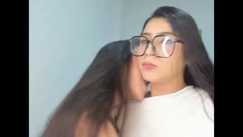 Snapshot of rous_and_sweet09 chatting on 05-20-26, 03:56 rous_and_sweet09 online show from 05-20-26, 03:56