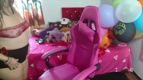 rous_kinky online show from 11-15-25, 01:40