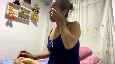 Snapshot of rousemilf4u chatting on 01-07-25, 10:01 rouse online show from 01-07-25, 10:01