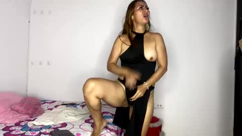 Snapshot of rousemilf4u chatting on 03-01-25, 11:39 rouse online show from 03-01-25, 11:39