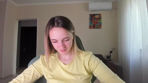 Snapshot of rousereed chatting on 04-28-26, 11:59 Rouse online show from 04-28-26, 11:59