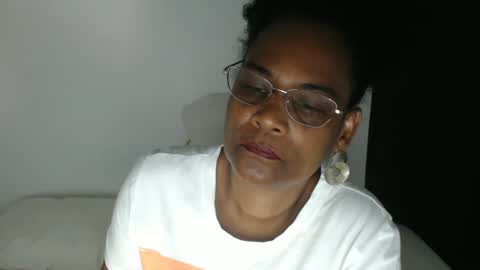 luxa online show from 11-18-25, 10:25