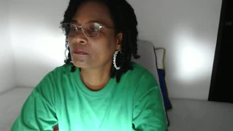 luxa online show from 12-14-25, 03:50