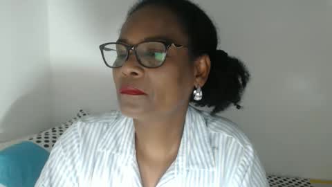 luxa online show from 03-08-26, 08:23