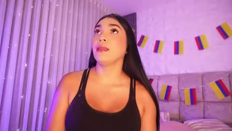 Snapshot of rousse_coup chatting on 06-22-26, 07:11 Rosse and Miller online show from 06-22-26, 07:11