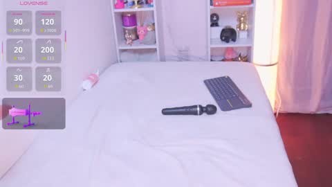 Rousse 3 online show from 04-12-26, 11:32